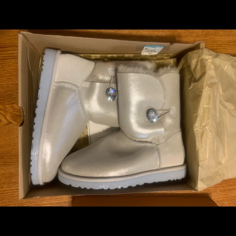 Ugg Bailey Button I do